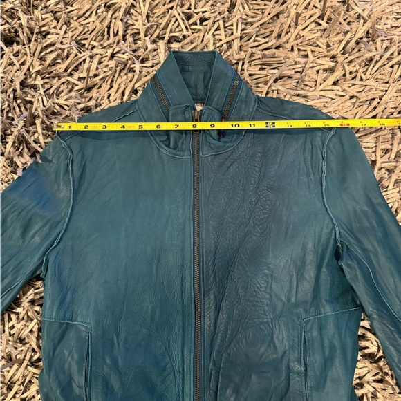 Leather jacket - Picture 10 of 15